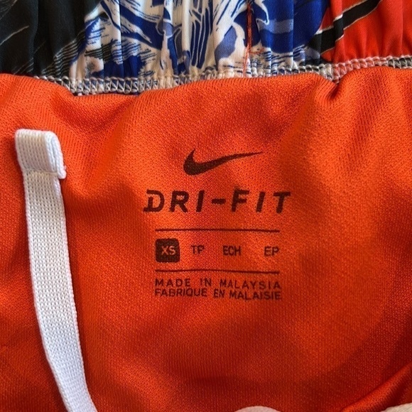 Nike Floral Tempo Dri-Fit running shorts size x-small - Picture 2 of 8